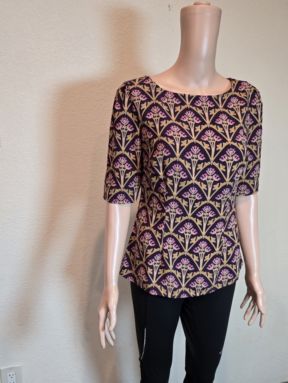 Boden Short Sleeve Floral Multicolor Blouse Top Size 4 - Picture 6 of 11